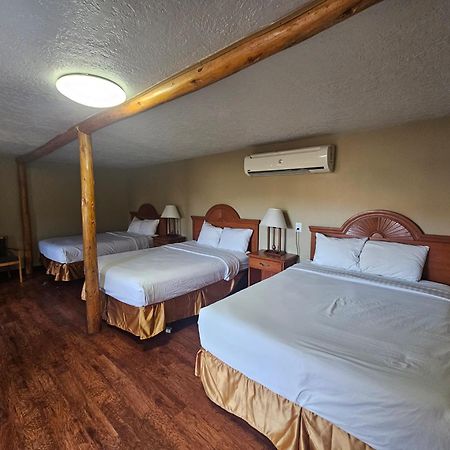 Redrock Country Inn 커내브 외부 사진