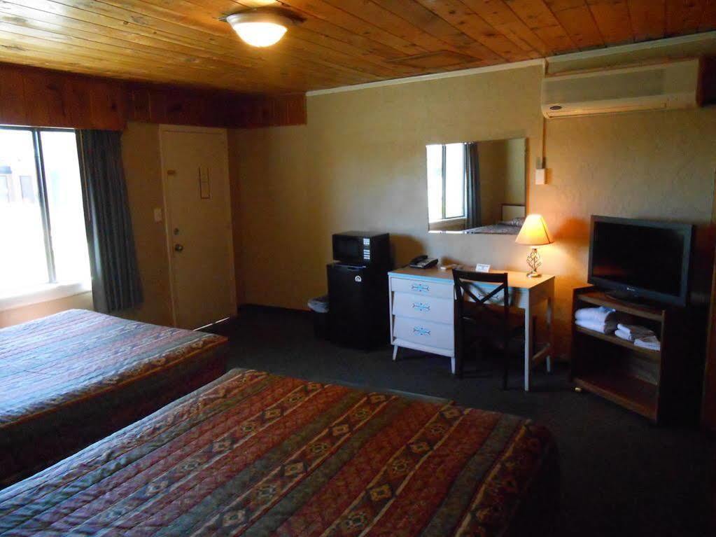 Redrock Country Inn 커내브 외부 사진