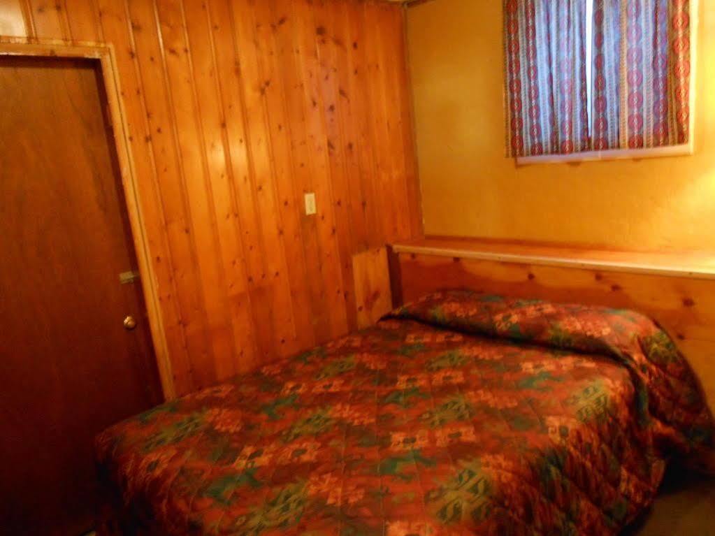 Redrock Country Inn 커내브 외부 사진
