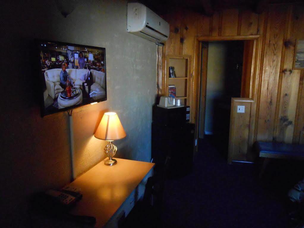 Redrock Country Inn 커내브 외부 사진