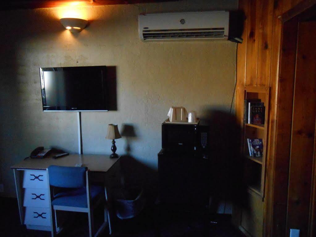 Redrock Country Inn 커내브 외부 사진